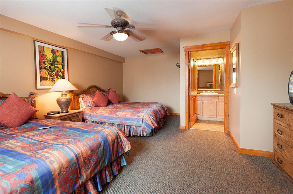 Lizard Creek Lodge Fernie Exteriör bild