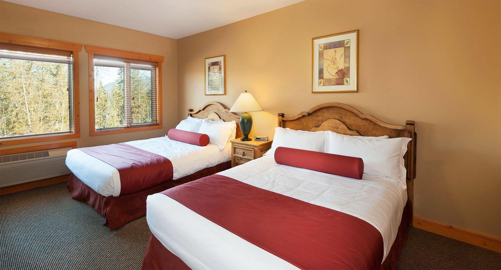 Lizard Creek Lodge Fernie Exteriör bild